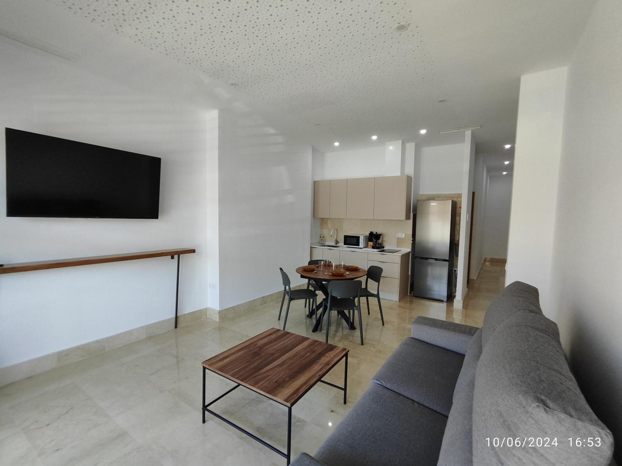 Luxury Play Victoria Apartment *